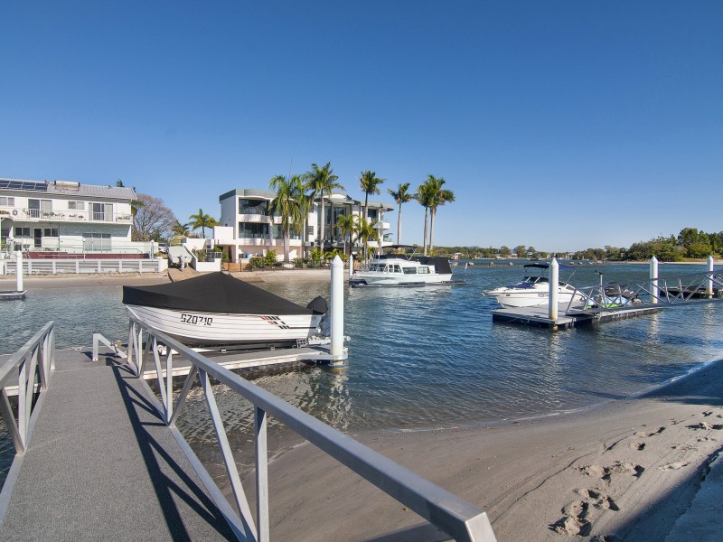 12 Oxley Drive, Paradise Point QLD 4216