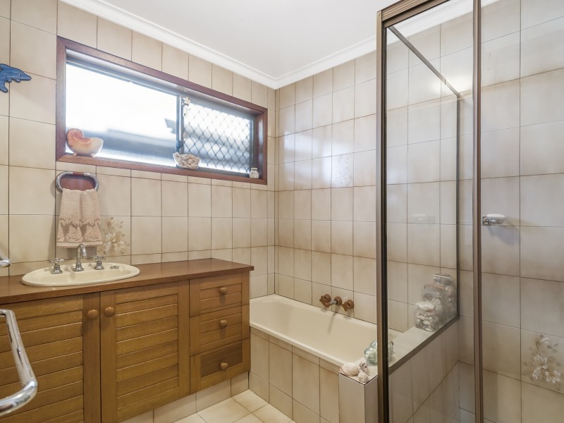 12 Oxley Drive, Paradise Point QLD 4216