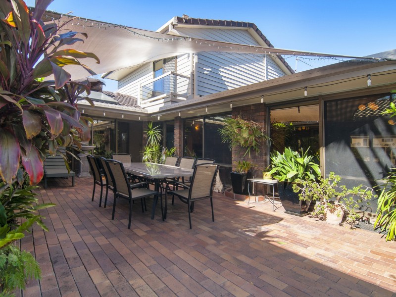 12 Oxley Drive, Paradise Point QLD 4216