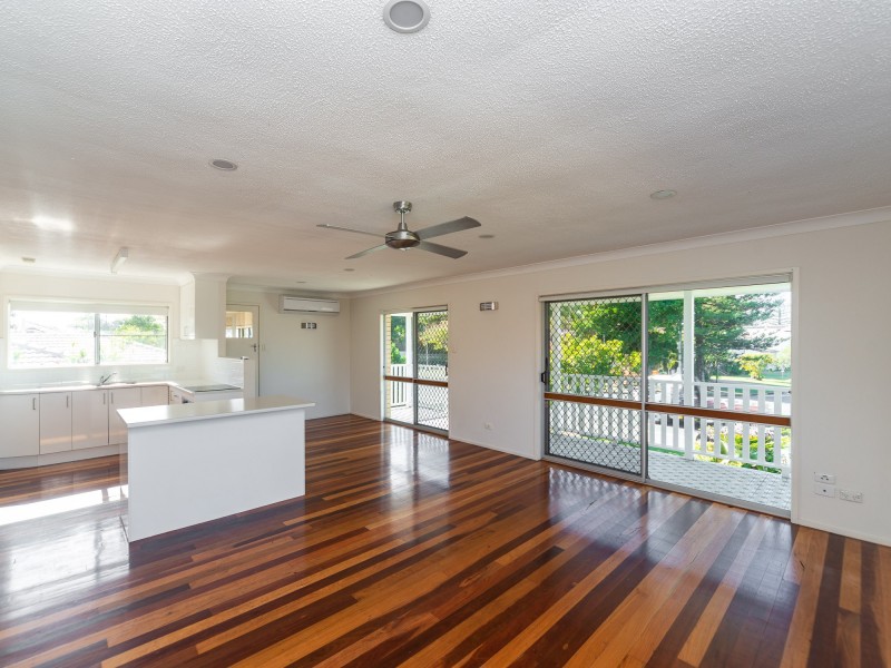 1 Kurrajong Avenue, Hollywell QLD 4216