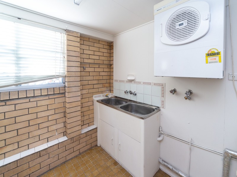 1 Kurrajong Avenue, Hollywell QLD 4216