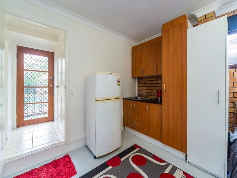 15 Hansford Road, Coombabah QLD 4216