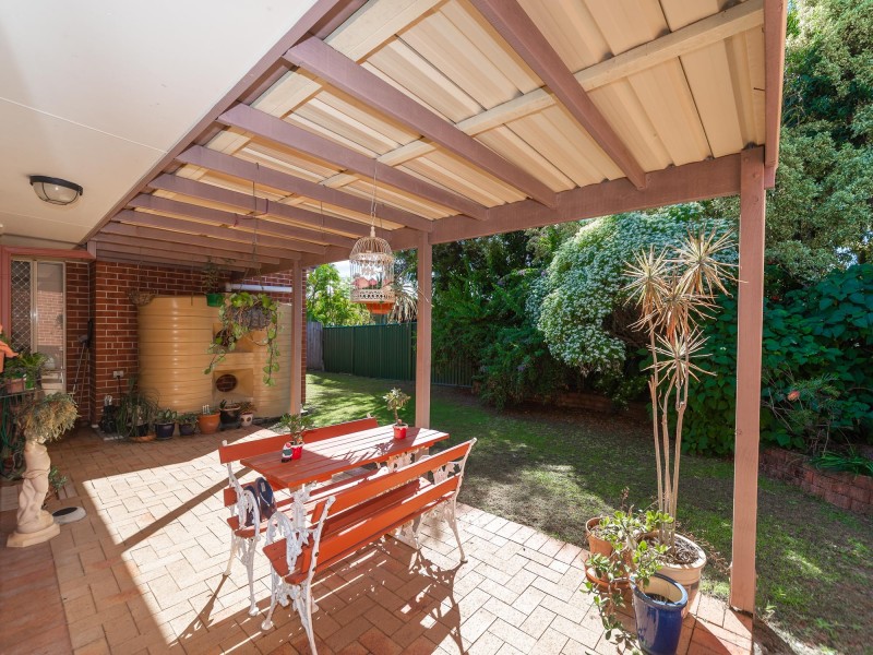 2/406 Pine Ridge Road, Coombabah QLD 4216