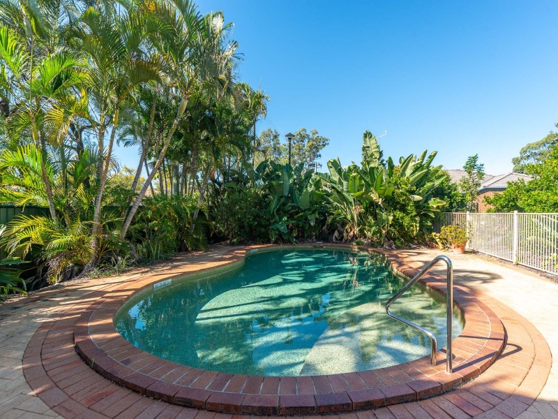 2/406 Pine Ridge Road, Coombabah QLD 4216