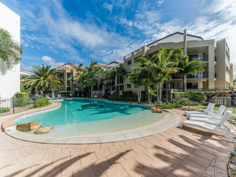 209/392 Marine Parade, Labrador QLD 4215