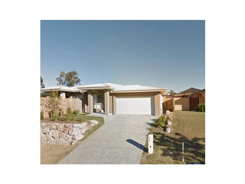 2/21 Winston Way, Pimpama QLD 4209