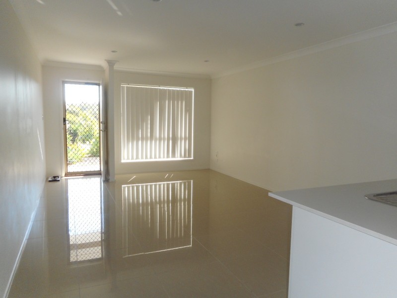 2/21 Winston Way, Pimpama QLD 4209