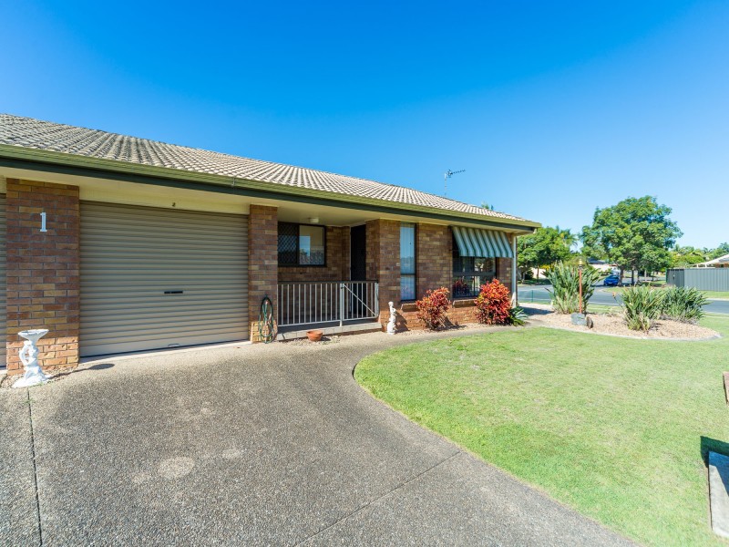 2/1 Dell Court, Coombabah QLD 4216