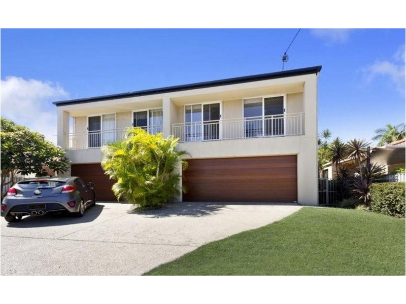 2/49 Broadwater Street, Runaway Bay QLD 4216