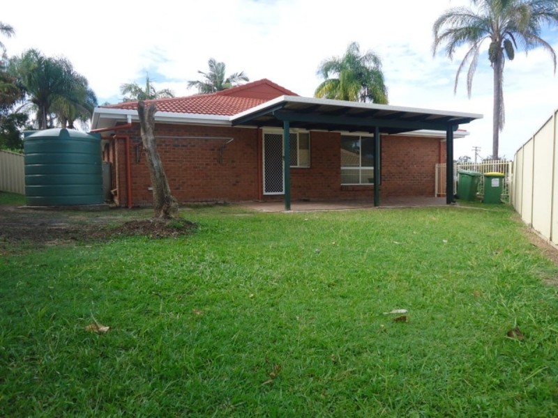 2/8 Jupiter Close, Labrador QLD 4215