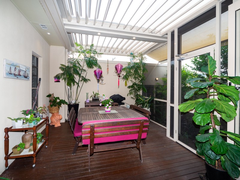 1/22 Nankeen Avenue, Paradise Point QLD 4216