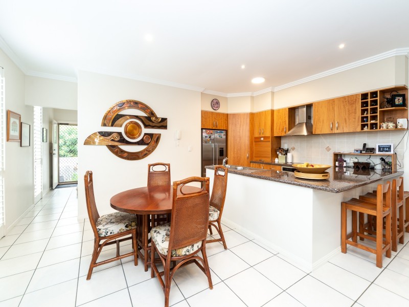 1/22 Nankeen Avenue, Paradise Point QLD 4216