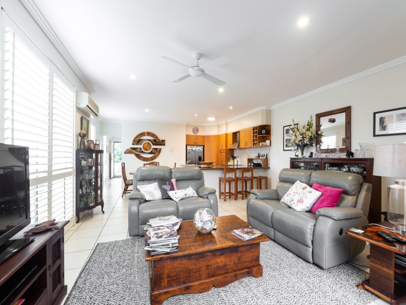 1/22 Nankeen Avenue, Paradise Point QLD 4216