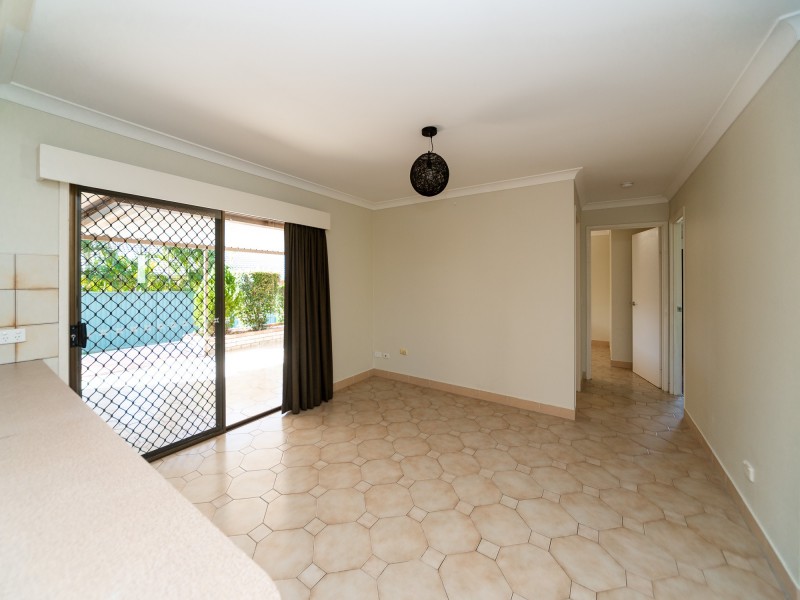 72 Parkes Drive, Helensvale QLD 4212