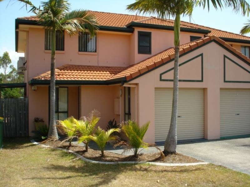 1/118 Greenacre Drive, Parkwood QLD 4214