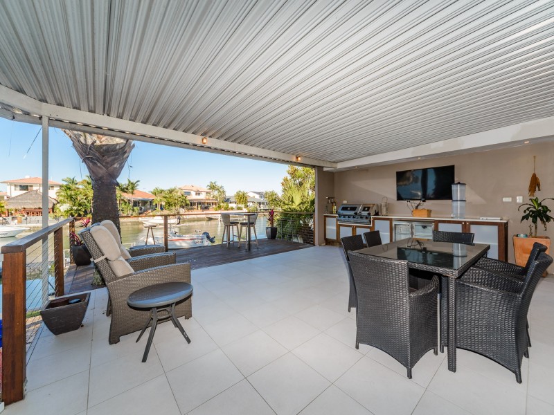 498 Oxley Drive, Runaway Bay QLD 4216