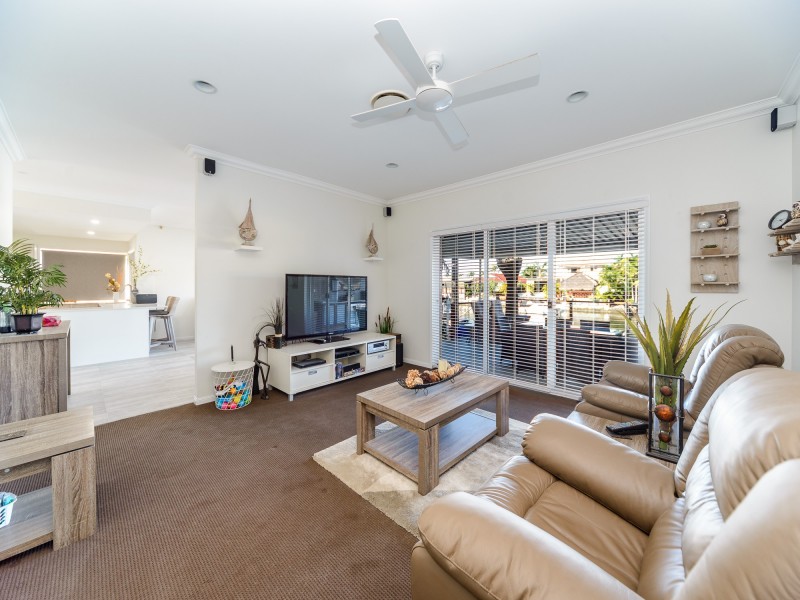 498 Oxley Drive, Runaway Bay QLD 4216