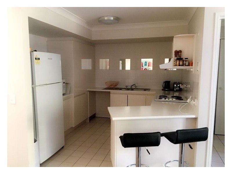 8/146 Central Street, Labrador QLD 4215