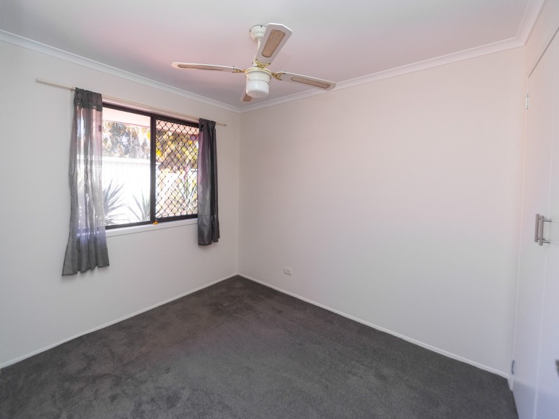 1/185 Olsen Avenue, Labrador QLD 4215