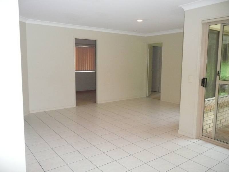 22 Alcott Court, Parkwood QLD 4214