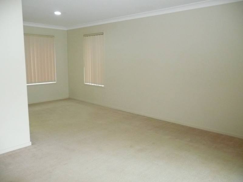 22 Alcott Court, Parkwood QLD 4214