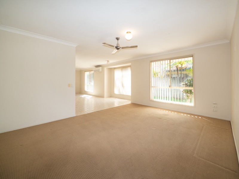 9 Ballybunion Drive, Parkwood QLD 4214