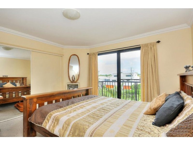 9/47 Bayview Street, Runaway Bay QLD 4216