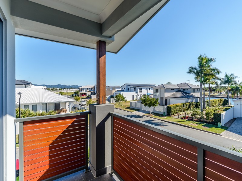 66 North View Street, Hope Island QLD 4212