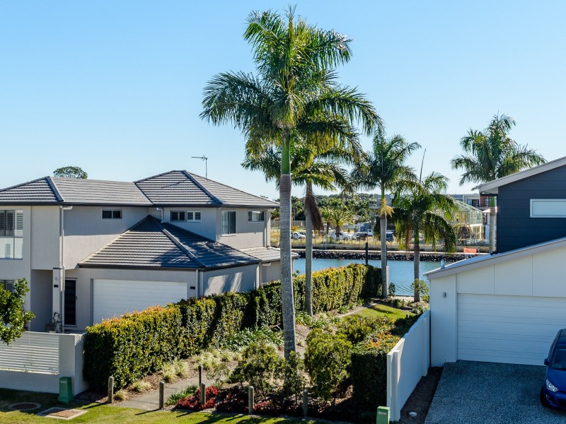 66 North View Street, Hope Island QLD 4212