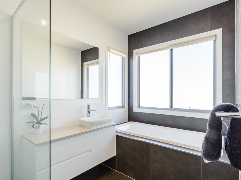 66 North View Street, Hope Island QLD 4212