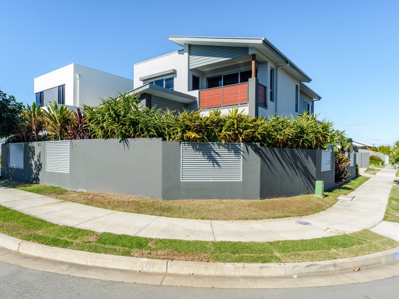66 North View Street, Hope Island QLD 4212