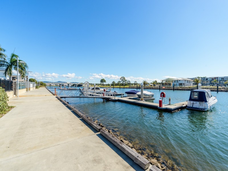 66 North View Street, Hope Island QLD 4212