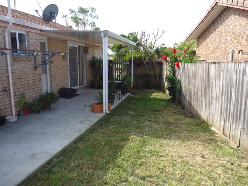 1/18 Annette Court, Labrador QLD 4215