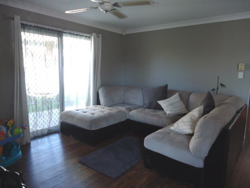 1/18 Annette Court, Labrador QLD 4215