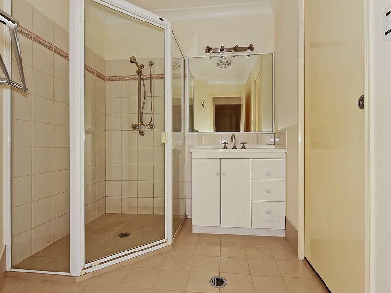 61A Arnold Palmer Drive, Parkwood QLD 4214