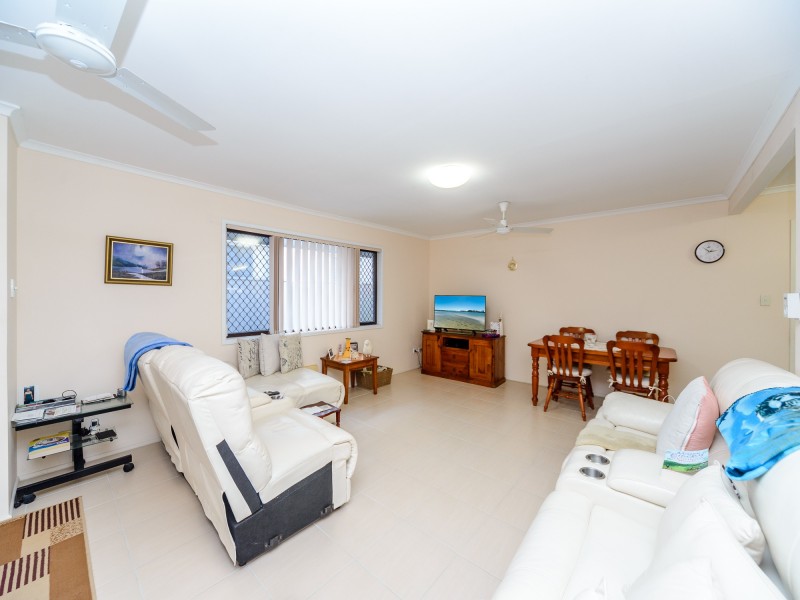 1/13 Errol Avenue, Paradise Point QLD 4216