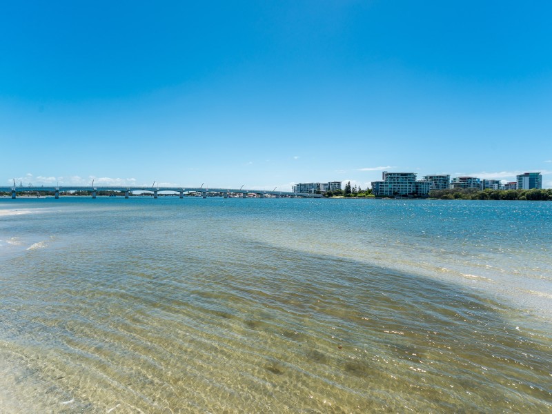 1/13 Errol Avenue, Paradise Point QLD 4216