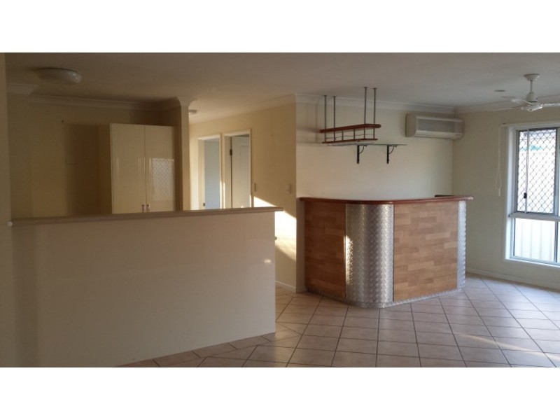 4 Jordana Street, Arundel QLD 4214