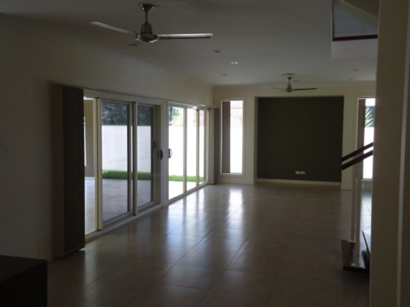 41 Palladium Boulevard, Hope Island QLD 4212