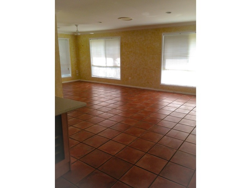 6 McNamara Court, Oxenford QLD 4210