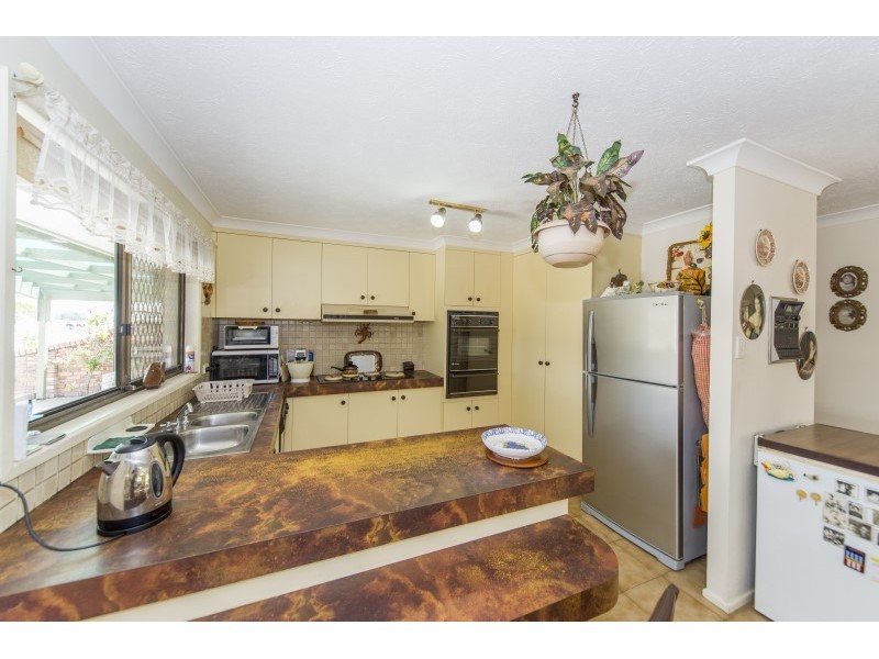 84 Oxley Drive, Paradise Point QLD 4216