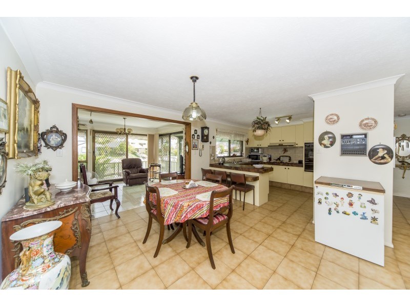 84 Oxley Drive, Paradise Point QLD 4216