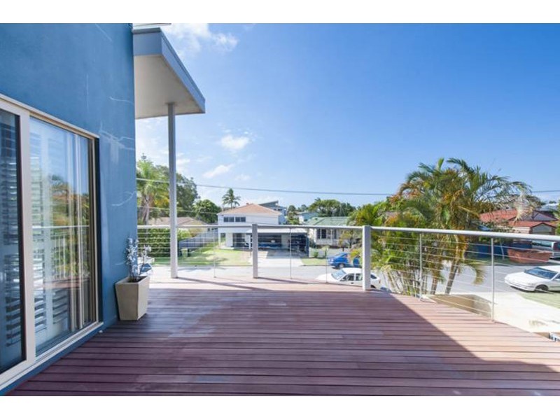 22 Rouen Avenue, Paradise Point QLD 4216