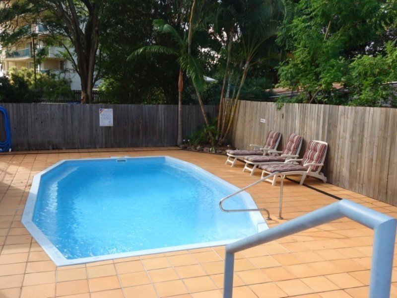 8/83 Brighton Street, Labrador QLD 4215