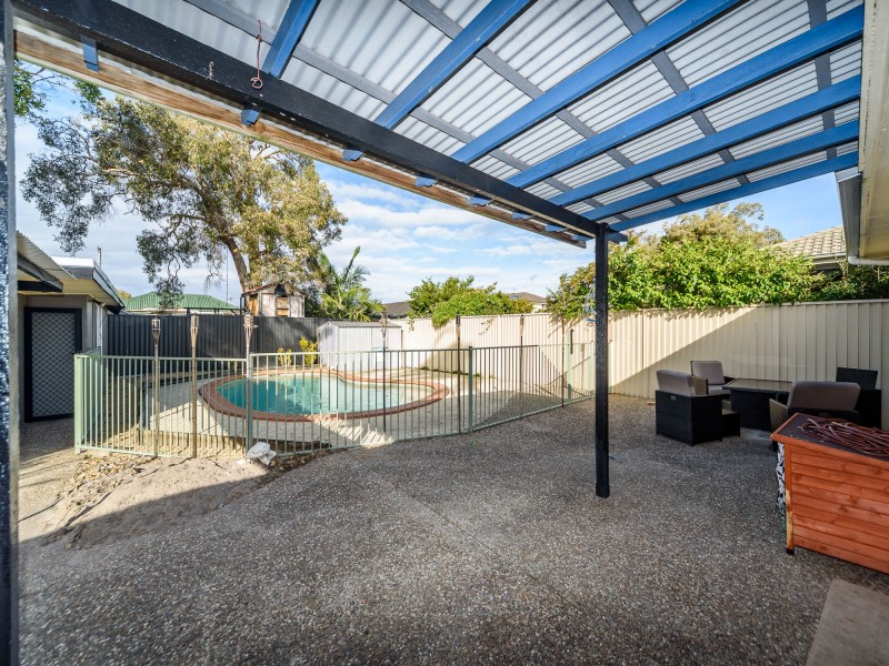 19 Annerley Avenue, Runaway Bay QLD 4216