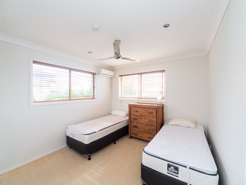 41 Sundance Way, Runaway Bay QLD 4216