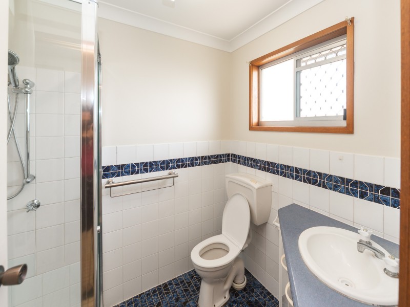 2/25 Bruce Avenue, Paradise Point QLD 4216