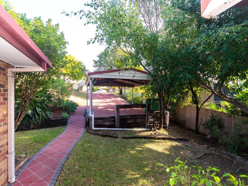 27 Rebbechi Court, Parkwood QLD 4214