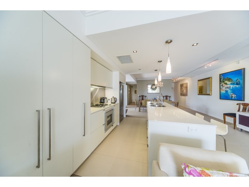 1775 Rialto Quay Drive, Hope Island QLD 4212