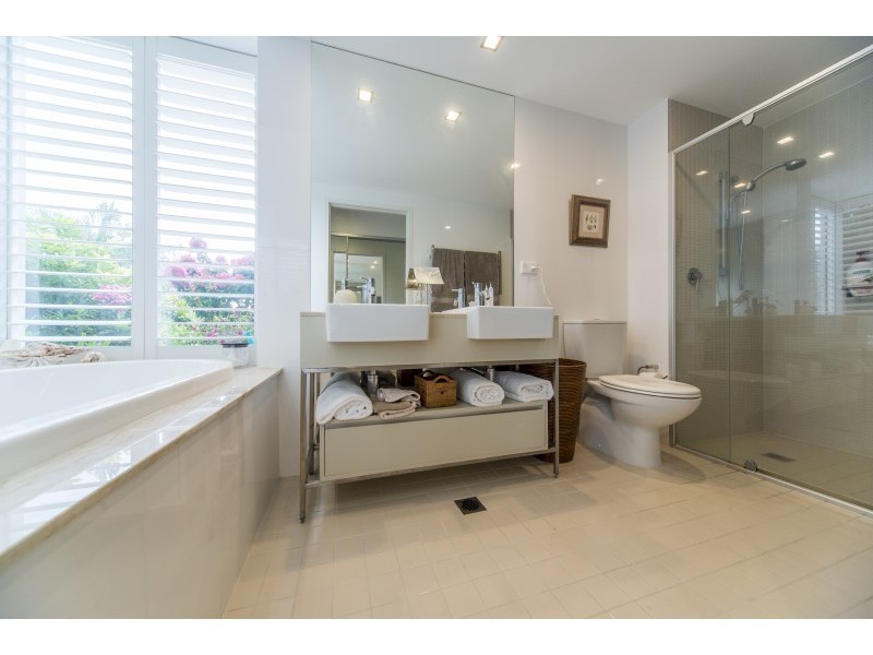 1775 Rialto Quay Drive, Hope Island QLD 4212